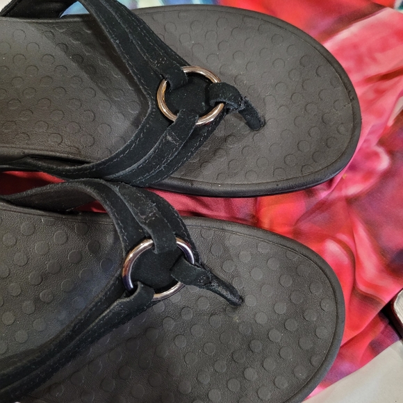 Vionic leather sandals - Picture 9 of 10